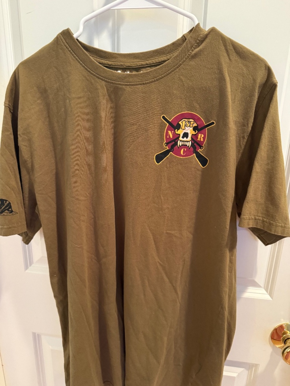 bethesda hockey shirt XL army green